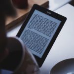 【Kindle or 楽天kobo】スマートな電子書籍の選び方